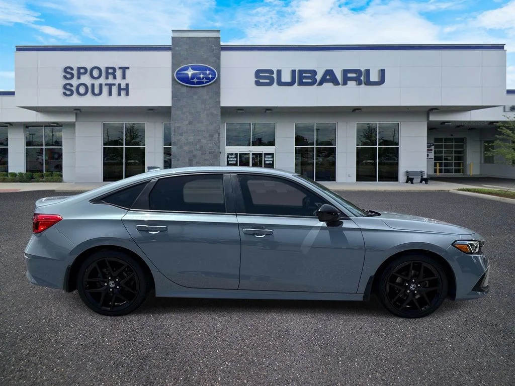 Used 2022  Honda Sport image 2