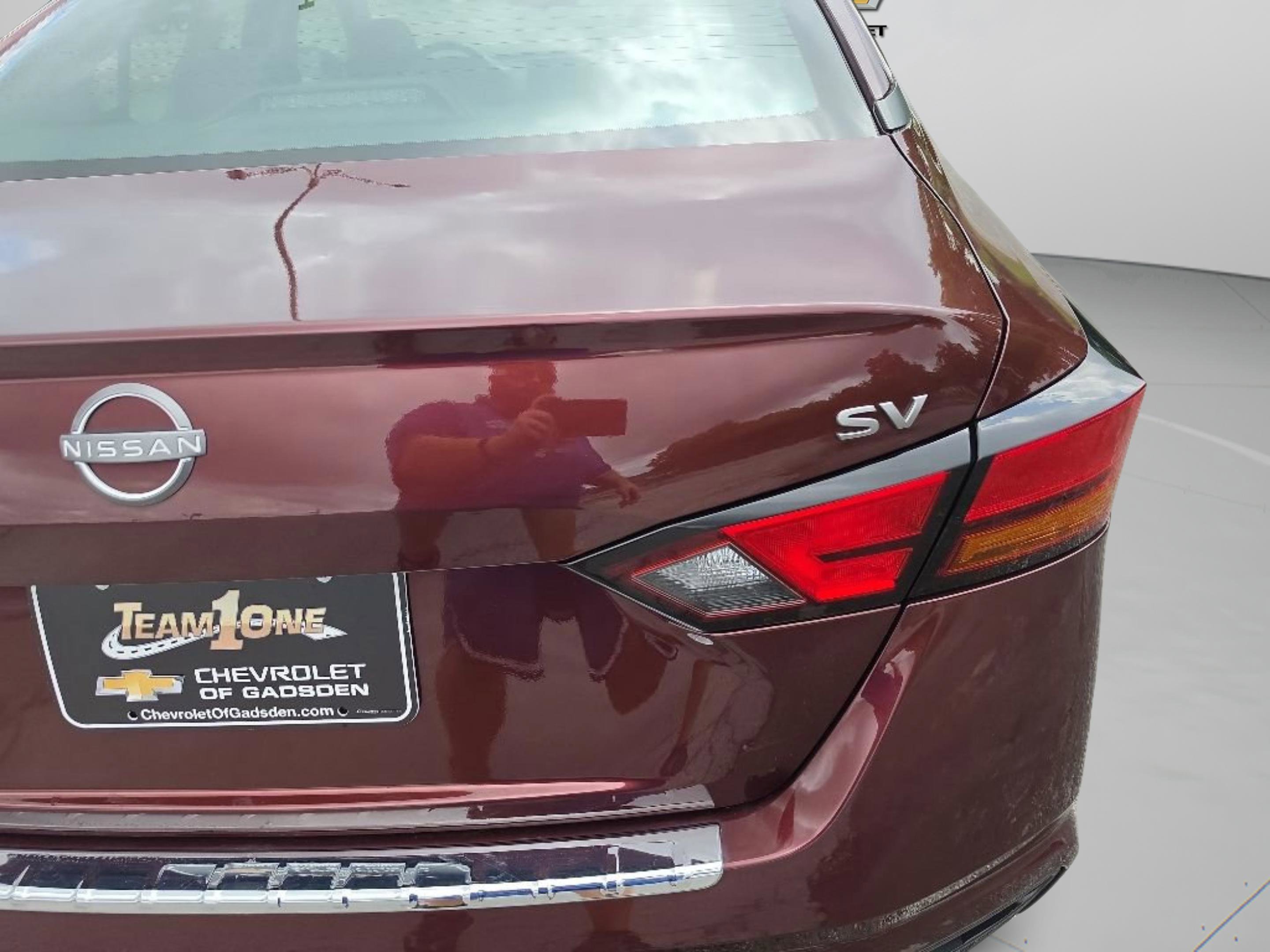 Used 2023 Red/red Nissan 2.5 SV image 30