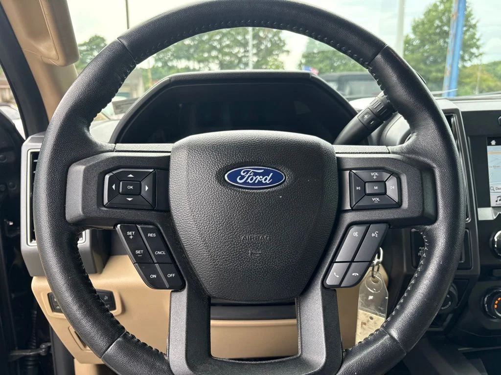 Used 2018 Red Ford XLT image 22