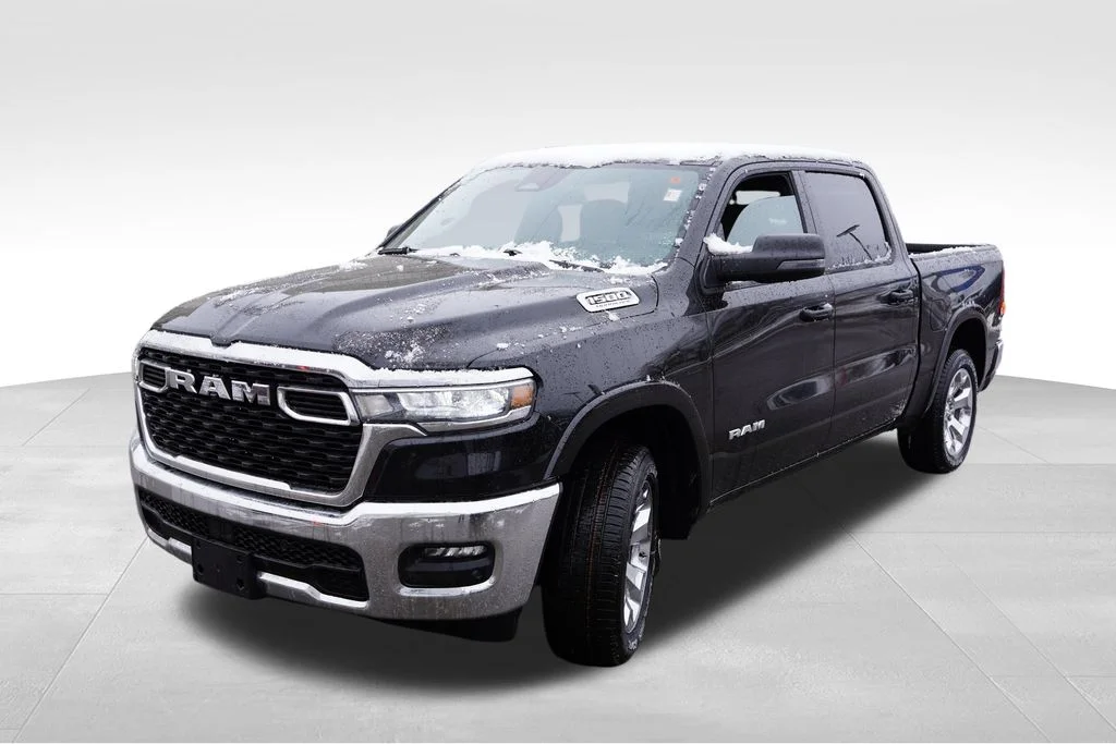 New 2026 Diamond Black Crystal Pearl-Coat Exterior Paint RAM Big Horn image 9