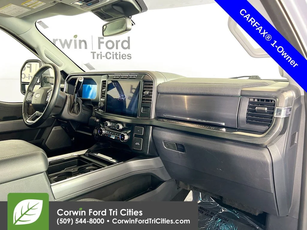 Used 2024 Glacier Gray Metallic Ford Lariat image 32