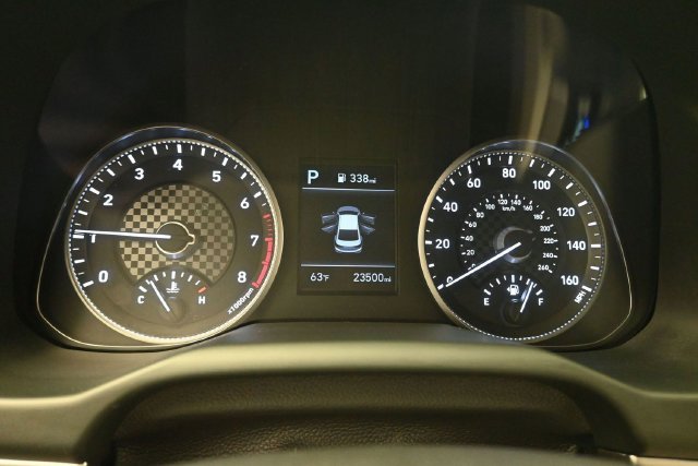 Used 2020 Blue Hyundai SE image 13