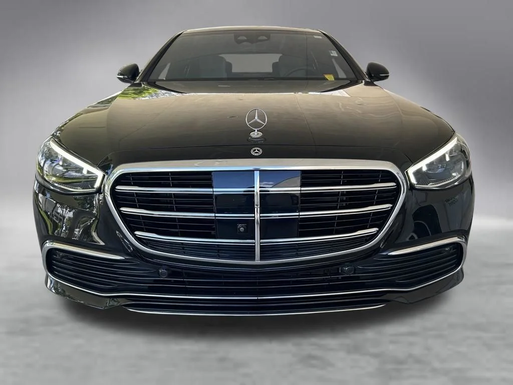 Used 2023 Silver Mercedes-Benz S 580 image 14