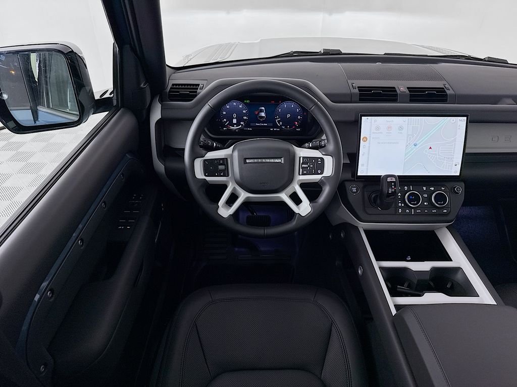 New 2026 Tasman Blue Land Rover S image 24