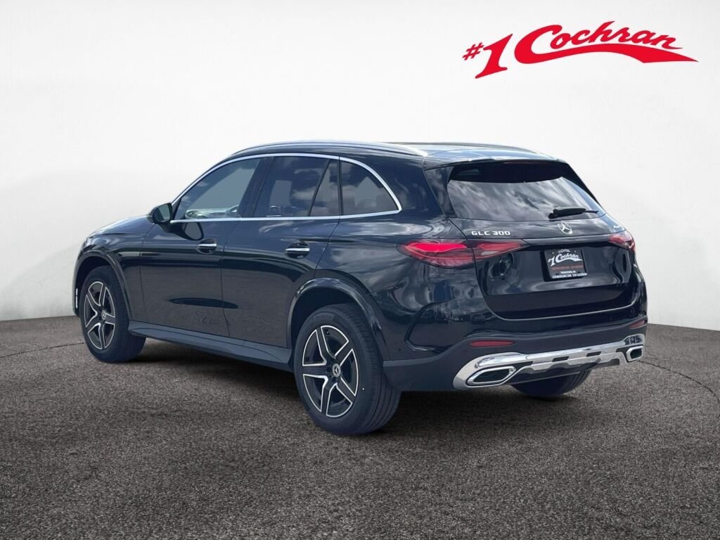 New 2026 2040/Black Mercedes-Benz GLC 300 image 9