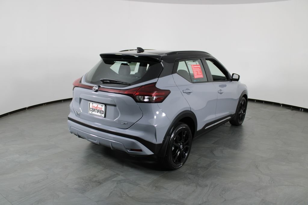 Used 2024 Gray Nissan SR image 3