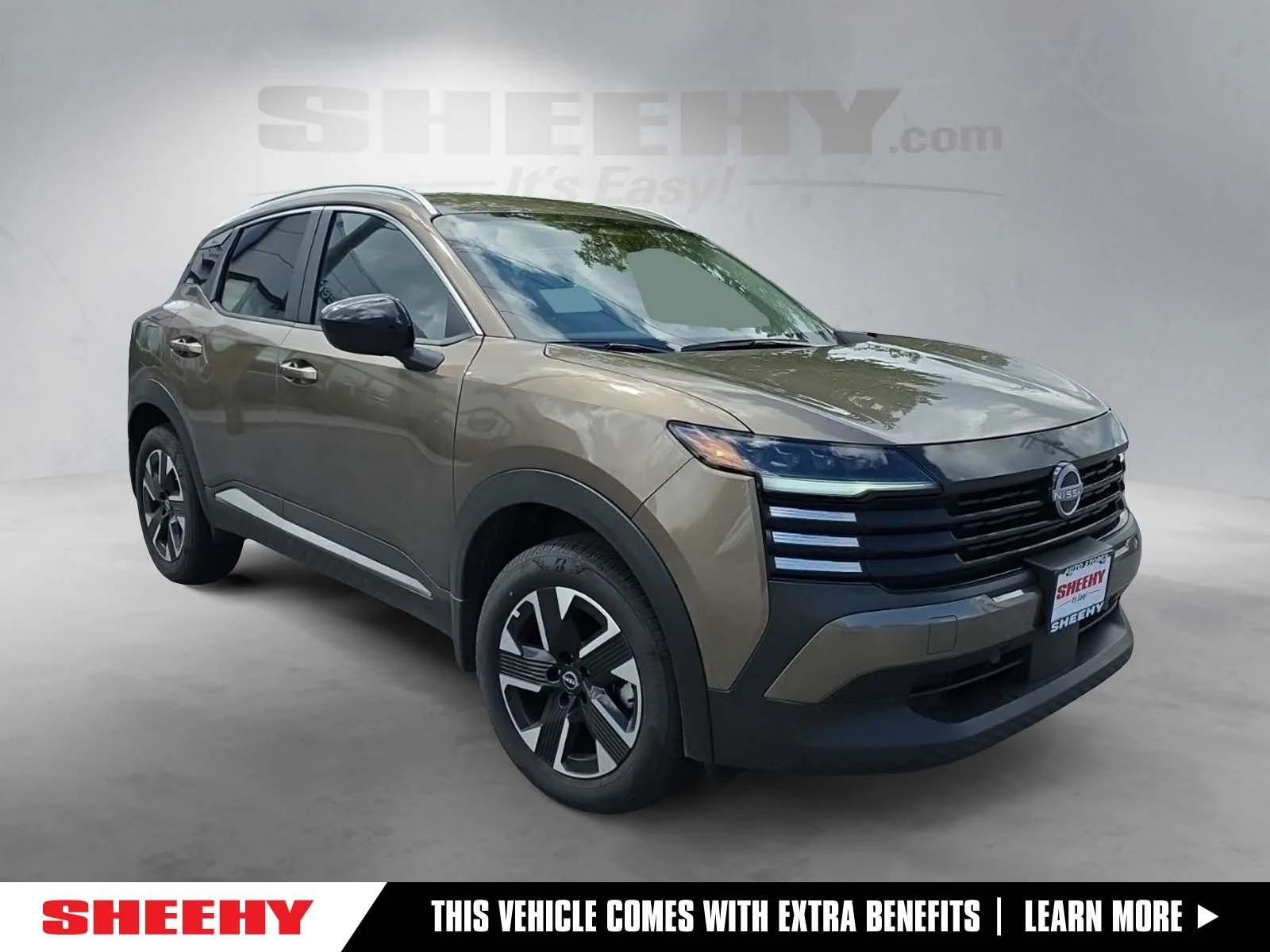Used 2026 Brown Nissan SV image 1