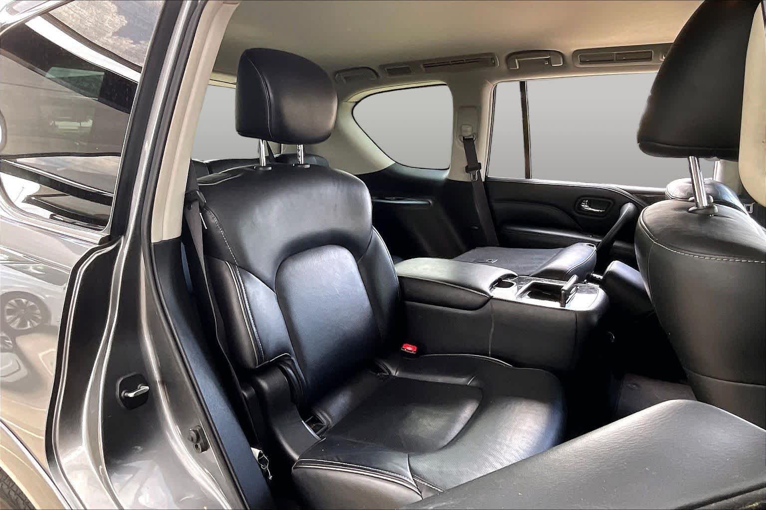 Used 2020 Graphite Shadow INFINITI LUXE image 19