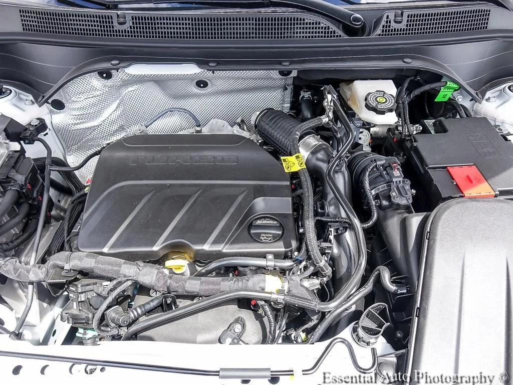 New 2026 Summit White Buick Preferred image 22