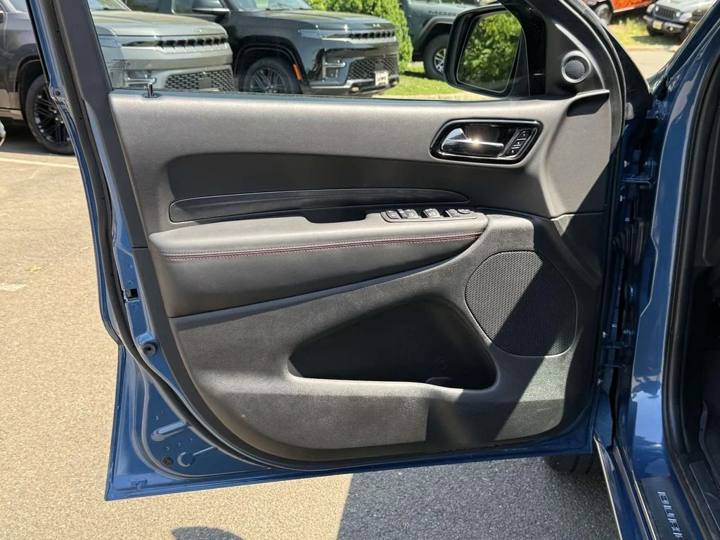 Used 2024  Dodge GT Premium image 28