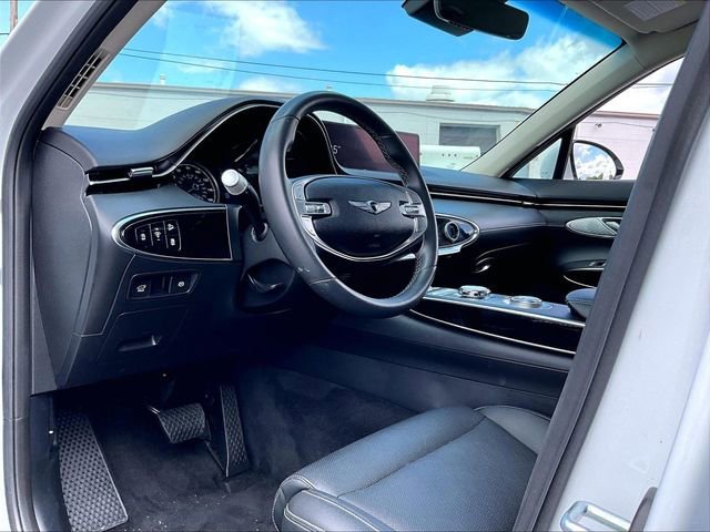 Used 2025 Uyuni White Genesis 2.5T image 8