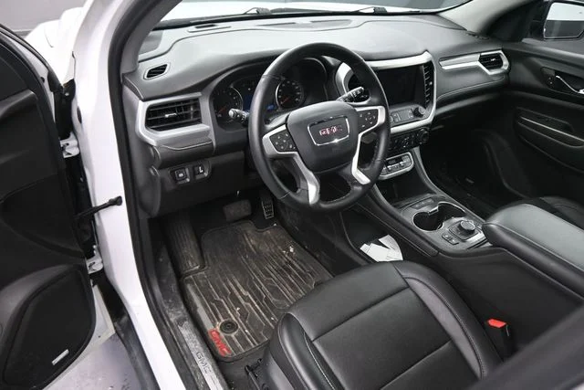 Used 2023 White GMC SLT image 21