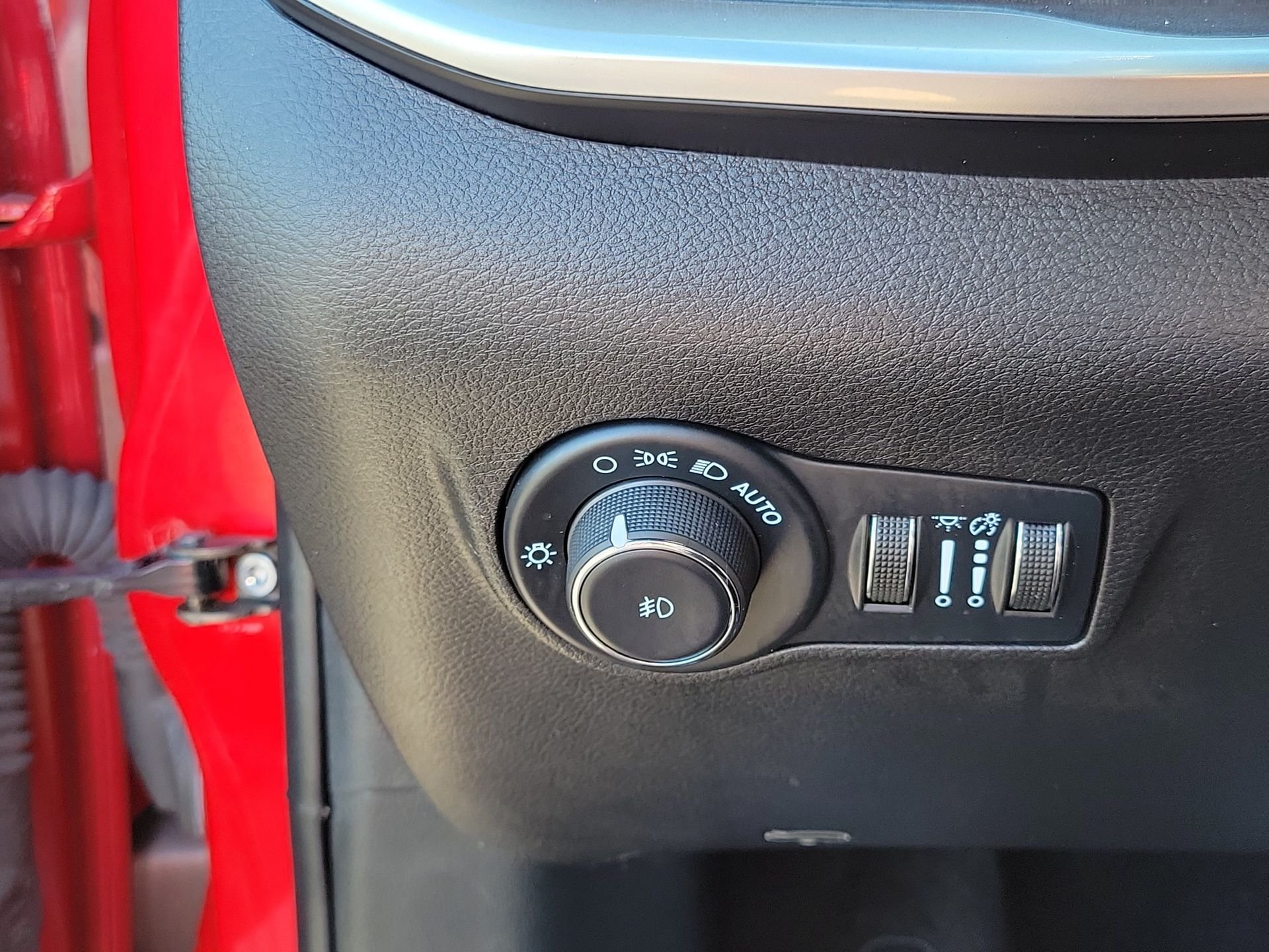 Certified Used 2024 Red Jeep Latitude image 9