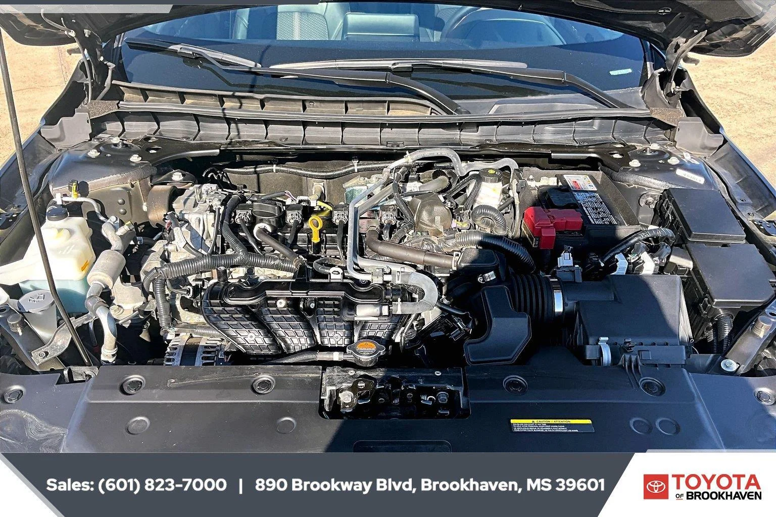 Used 2025 Super Black Nissan SR image 8