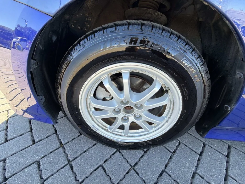 Used 2018 Blue Toyota Two image 10