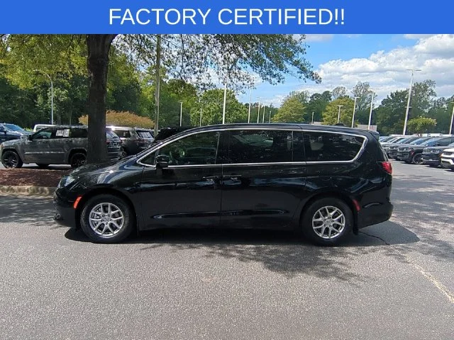 Used 2025 Black Chrysler LX image 2