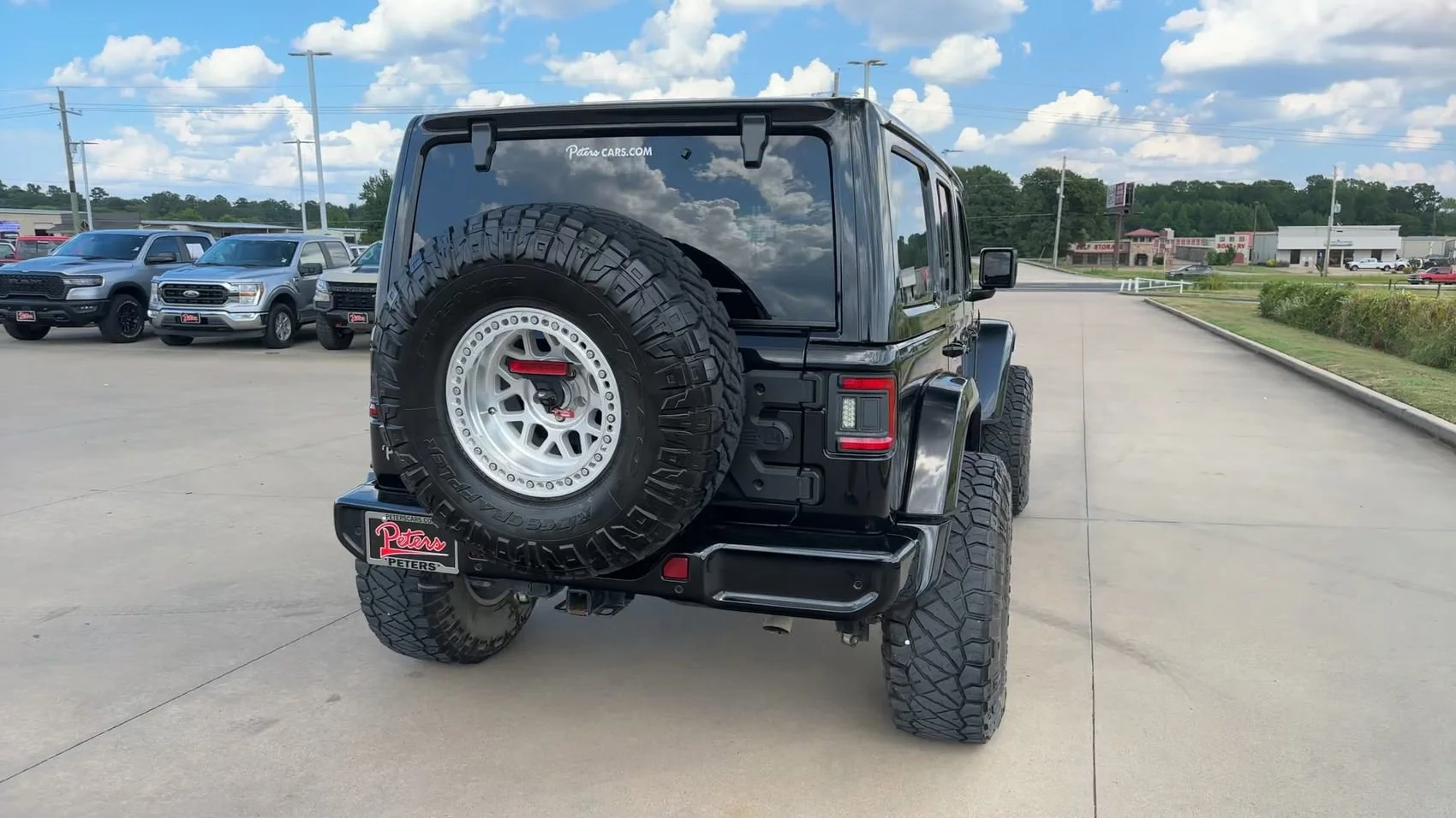 Used 2020 Black Clearcoat Jeep Sahara High Altitude image 8