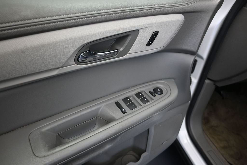 Used 2016 Beige Chevrolet LT image 11