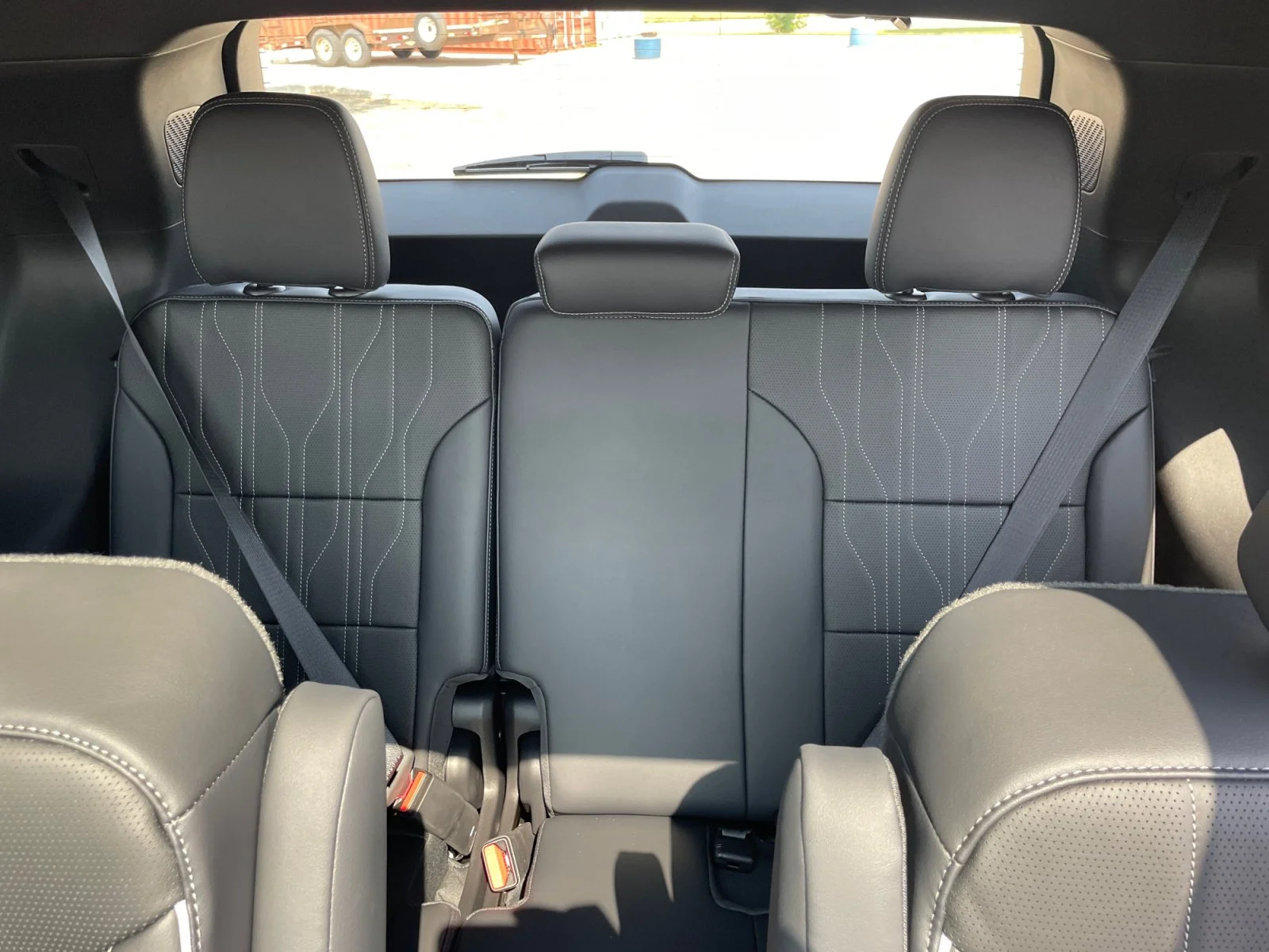 New 2026 Moonstone Grey Metallic Buick Avenir AWD image 23