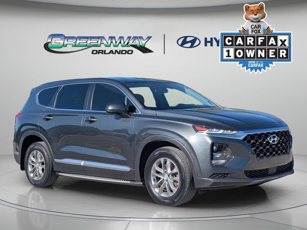 Used 2020 Green Hyundai SE image 1