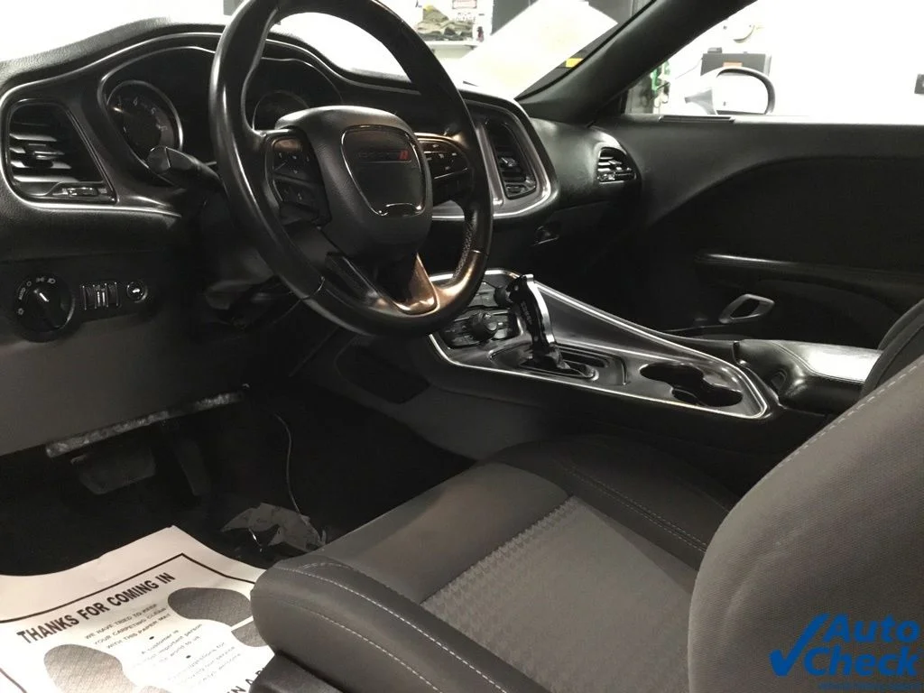 Used 2018 Silver Dodge SXT image 20