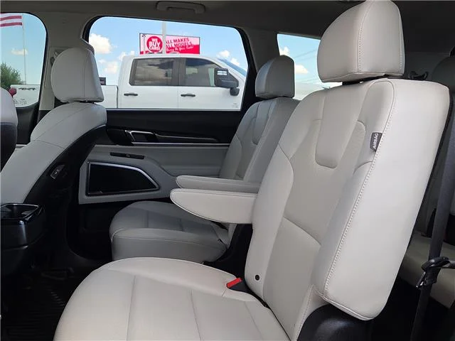 Used 2025 Midnight Lake Blue KIA S Front-Wheel Drive image 12