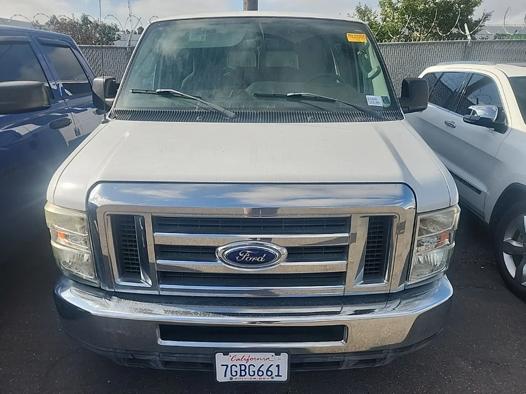 Used 2013 White Ford XL image 2