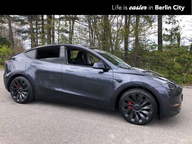 2024 Tesla Model Y Performance Dual Motor All-Wheel Drive's photo