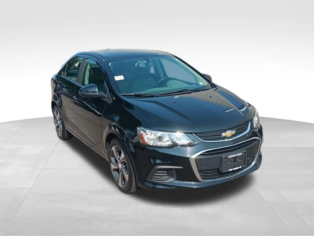 Used 2017 Mosaic Black Metallic Chevrolet Premier image 9