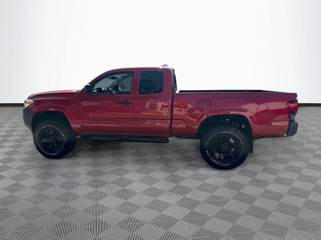Used 2022 Red Toyota SR image 9