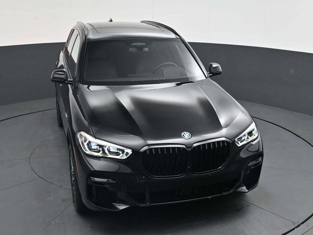 Used 2022 Black Sapphire Metallic BMW xDrive45e image 28