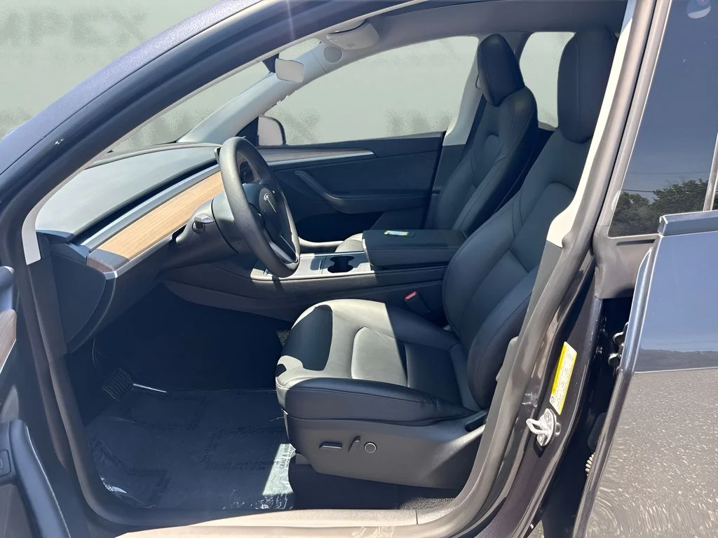 Used 2025 Gray Tesla Long Range image 5