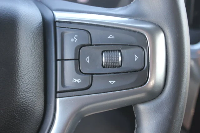 Used 2023 White Chevrolet LT image 14