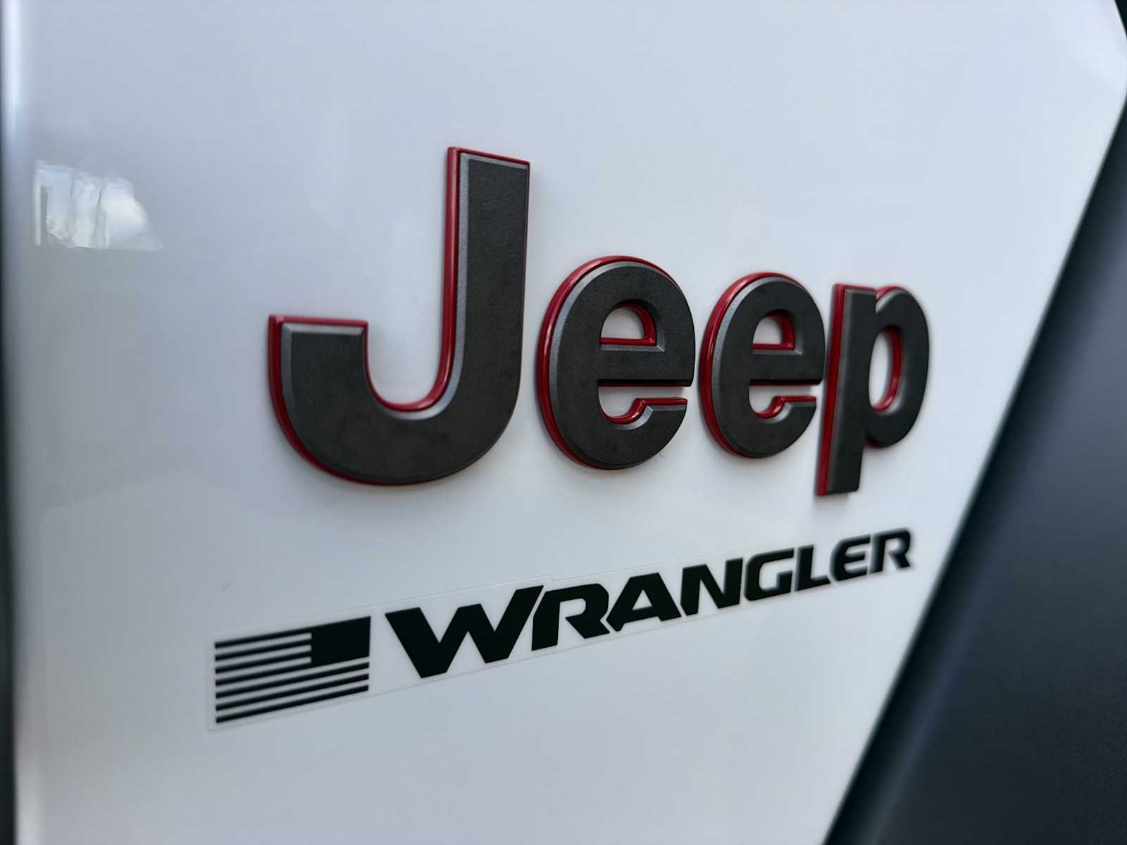 Used 2026 Bright White Clearcoat Jeep Rubicon image 32