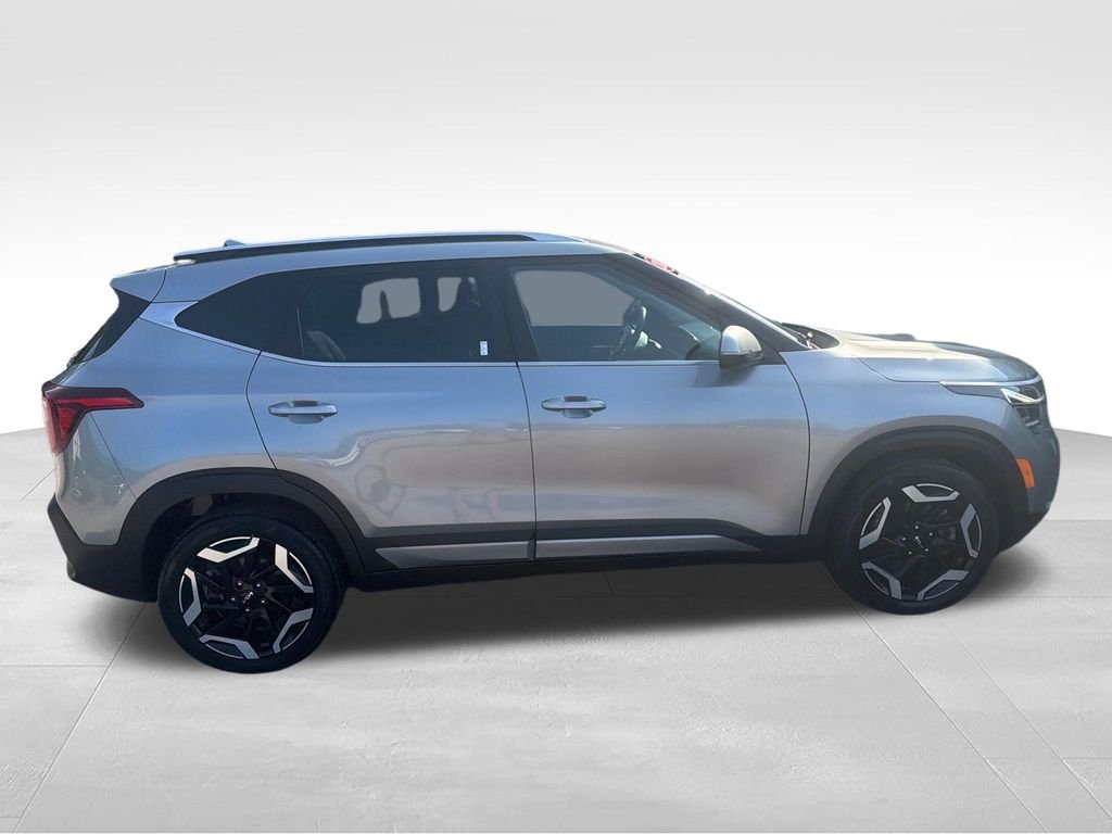 Used 2024 Gray Kia SX image 6