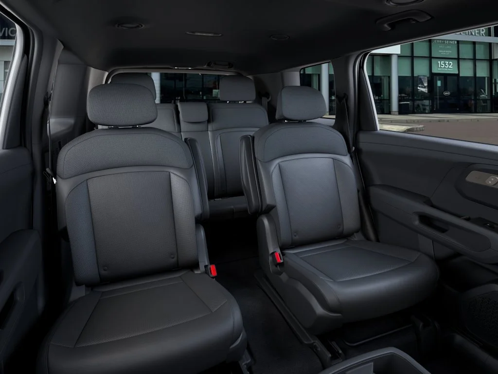 New 2027 Ebony Black Kia S image 16