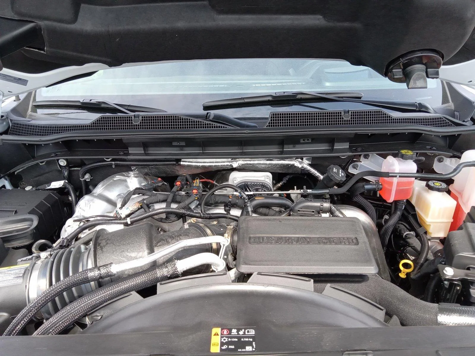 New 2026 Polar White Tricoat Chevrolet High Country image 28