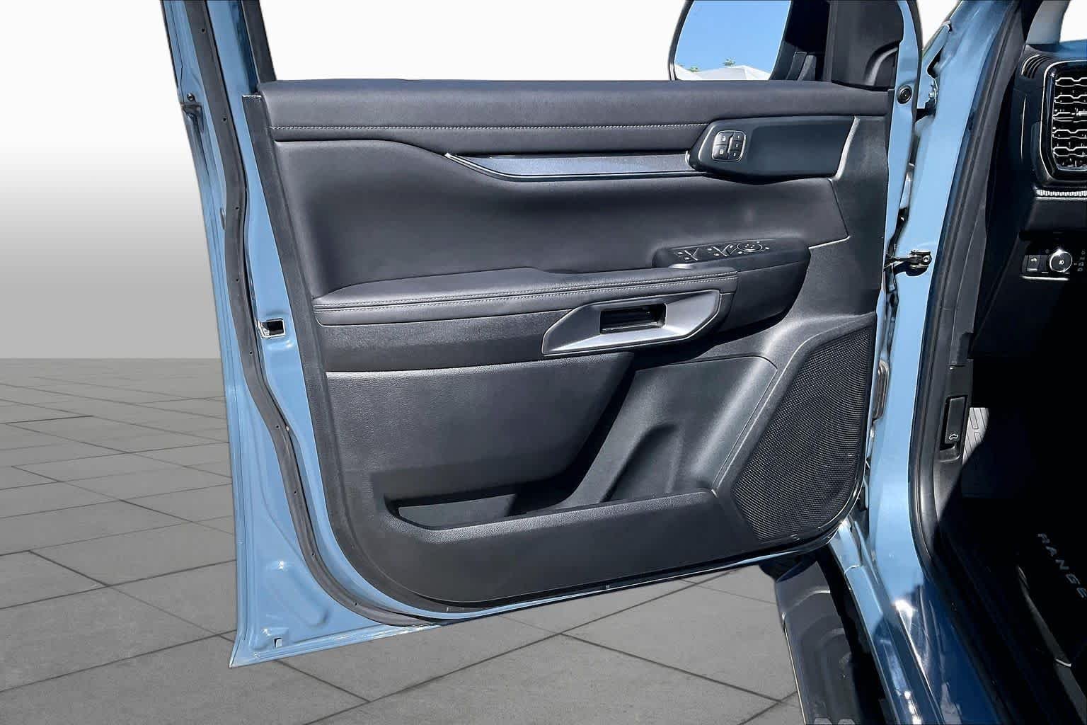 Used 2024 Azure Gray Metallic Tri-Coat Ford LARIAT image 21