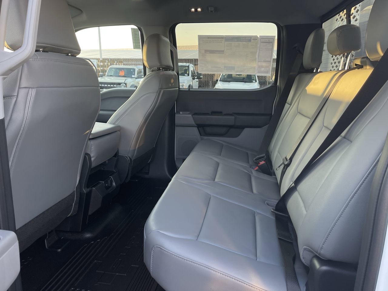 New 2026 Oxford White Ford XL image 17