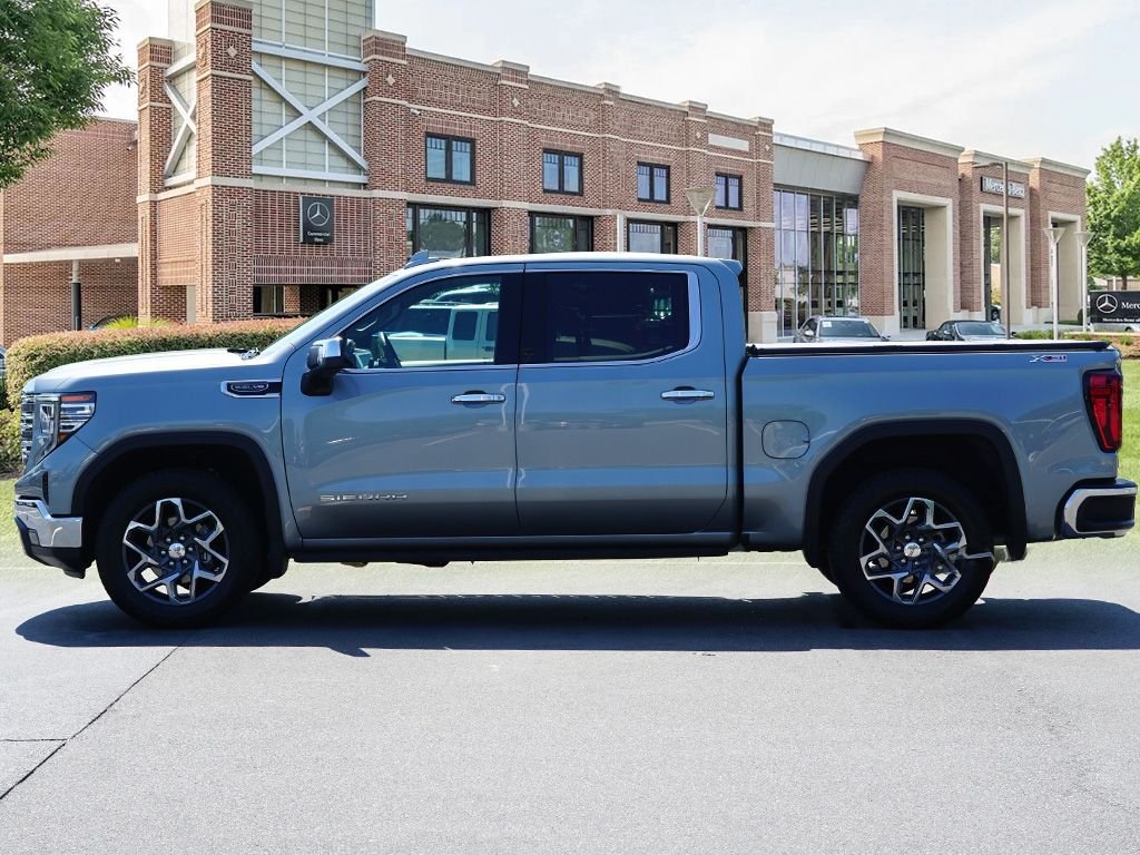 Used 2025 Sterling Metallic GMC SLT image 8