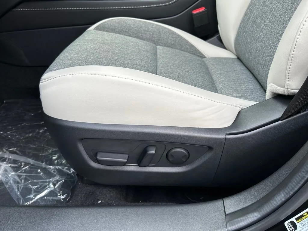 2026 Mazda CX-30 Aire Edition - Photo 16