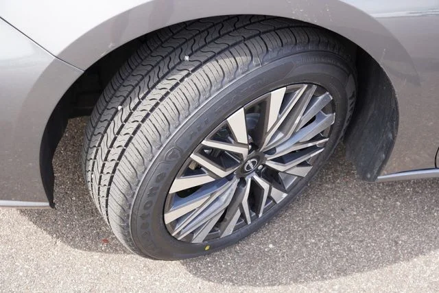 Certified Used 2024 Gray Nissan 2.5 SV image 13