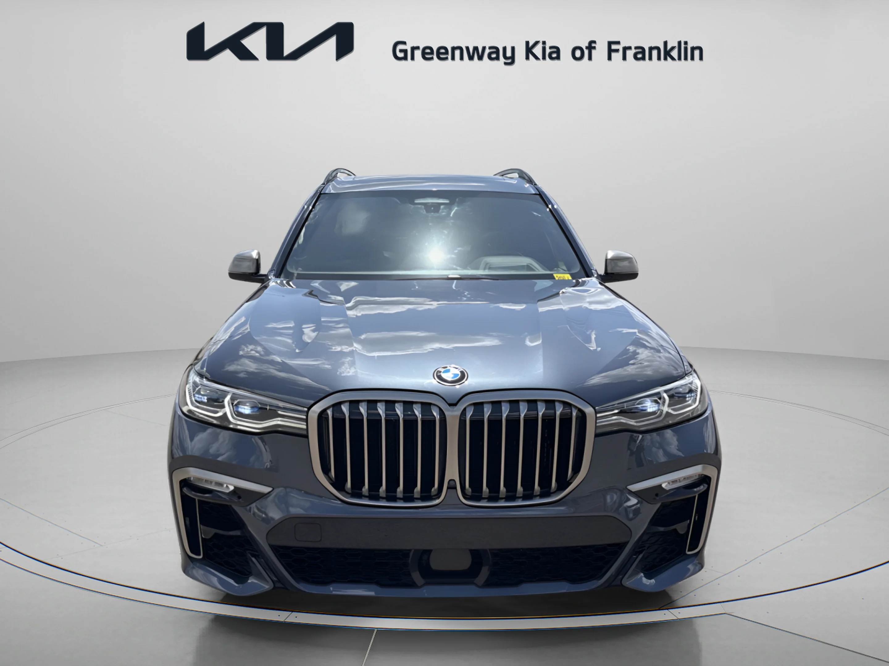 Used 2022 Arctic Grey Metallic BMW M50i image 2