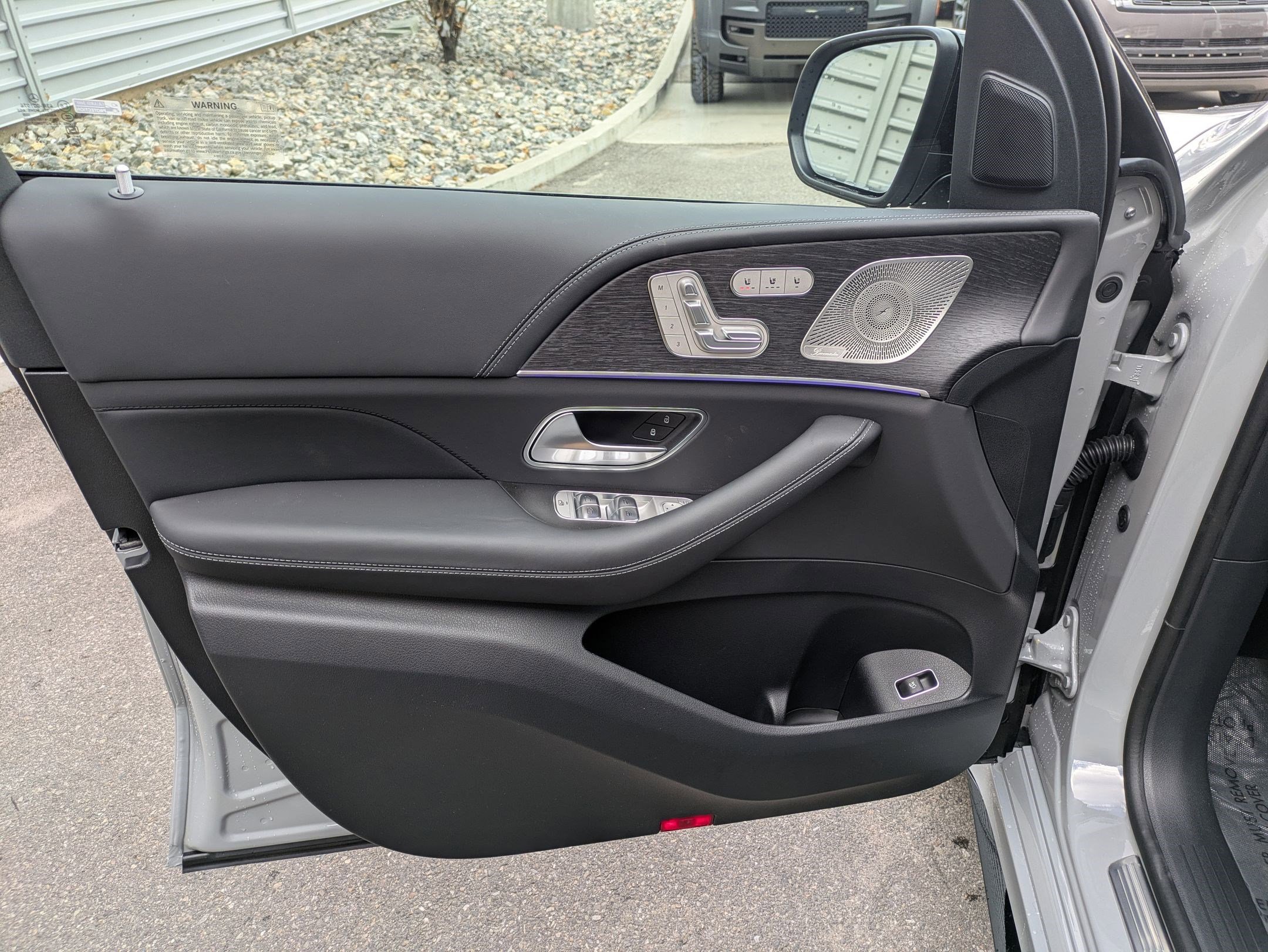 New 2026 MANUFAKTUR Alpine Grey Mercedes-Benz AMG® GLE 63 S image 28