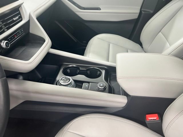 New 2026 Star White Metallic Tri-Coat Ford Active image 17