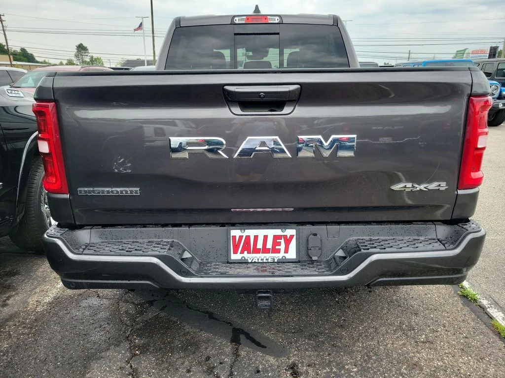 New 2026 Granite Crystal Metallic Clearcoat RAM Big Horn/Lone Star image 6