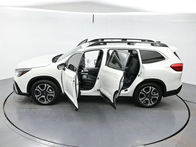 Used 2023 Crystal White Pea Subaru Limited image 43