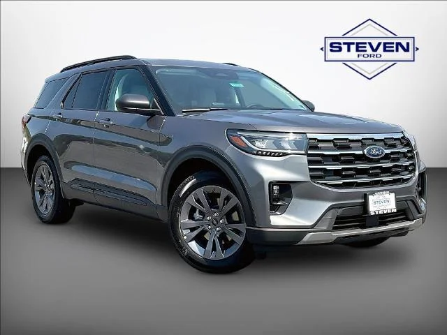 New 2026 Carbonized Gray Metallic Ford Active image 36