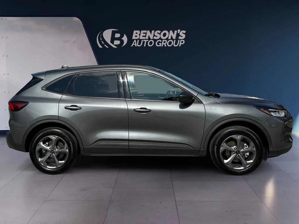 Used 2025 Gray Ford ST-Line image 6