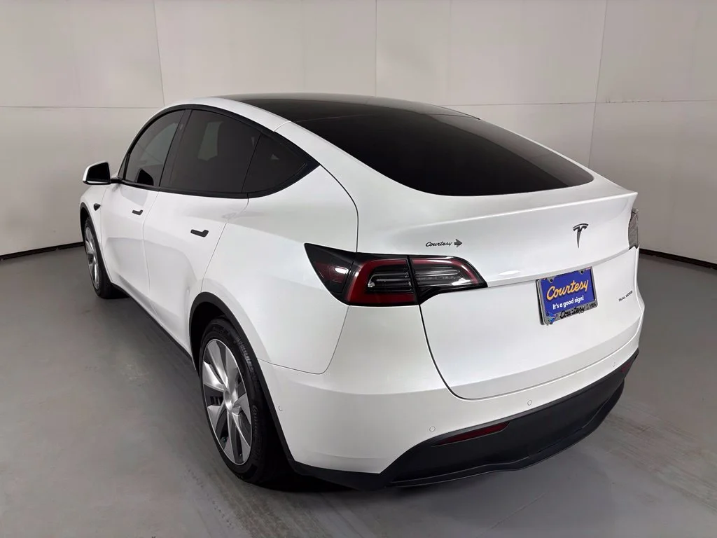 Used 2021 White Tesla Long Range image 6